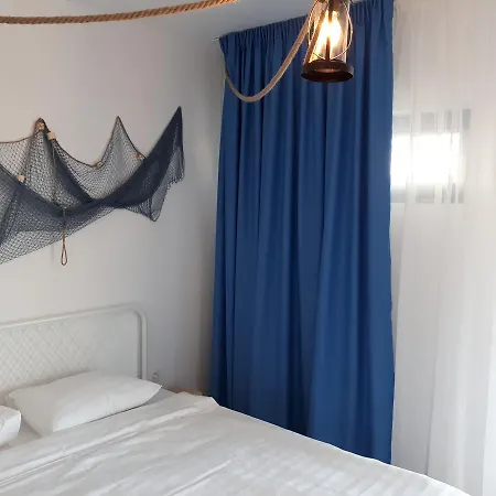 ホテル The Old Border 3*